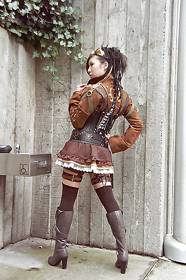 Free STEAMPUNK CHICKS From DRAGONCON photos