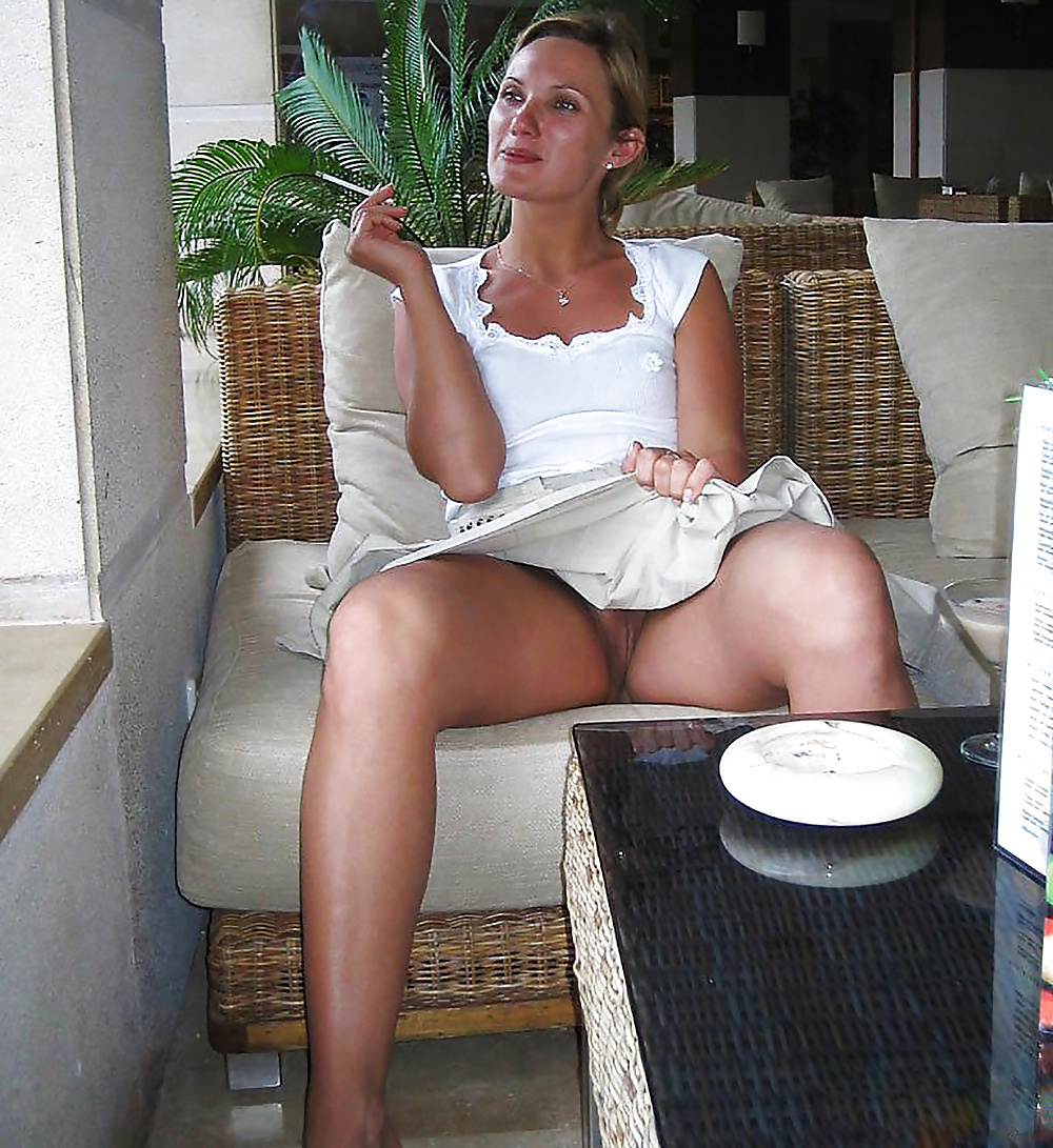 Free Flash your pussy photos