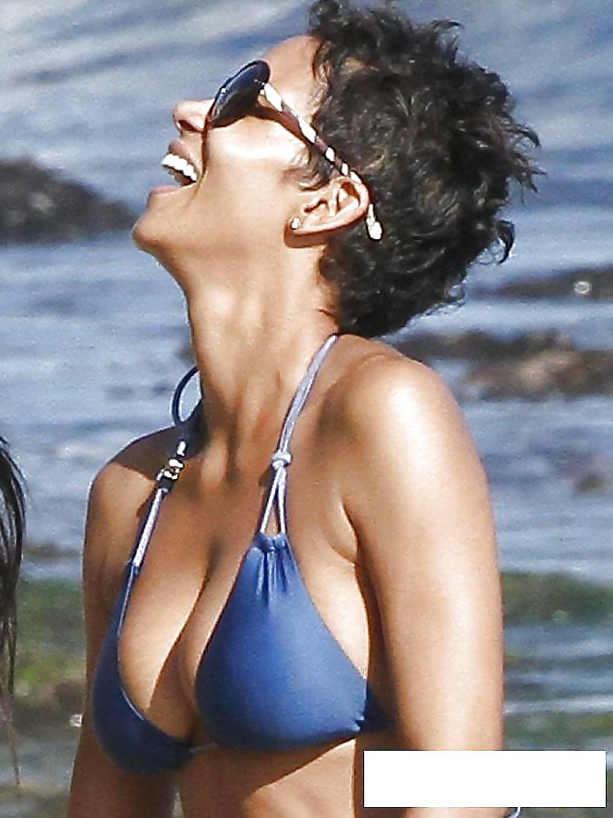 Free Black Hoe Halle Berry #2 (by Russian Roulette) photos