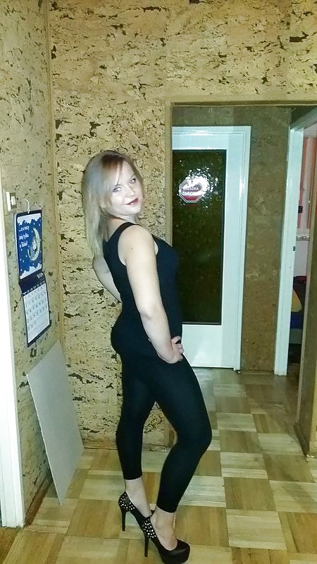 Free Tenns. Milf. High Heels. Boots. Part 2 photos