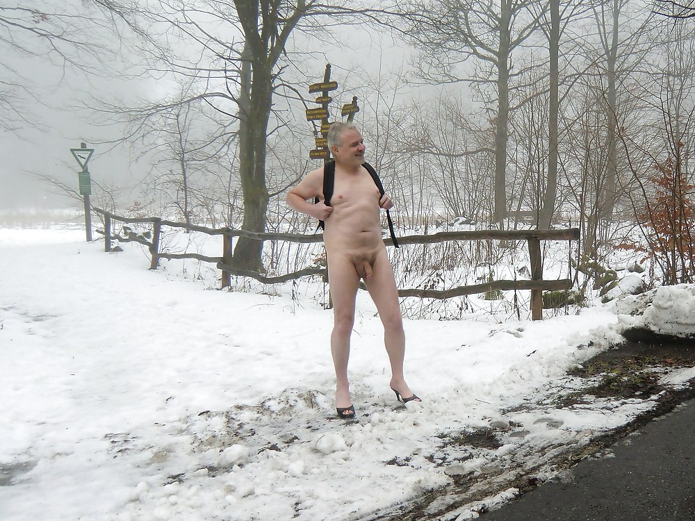 Free Cock in the cold photos