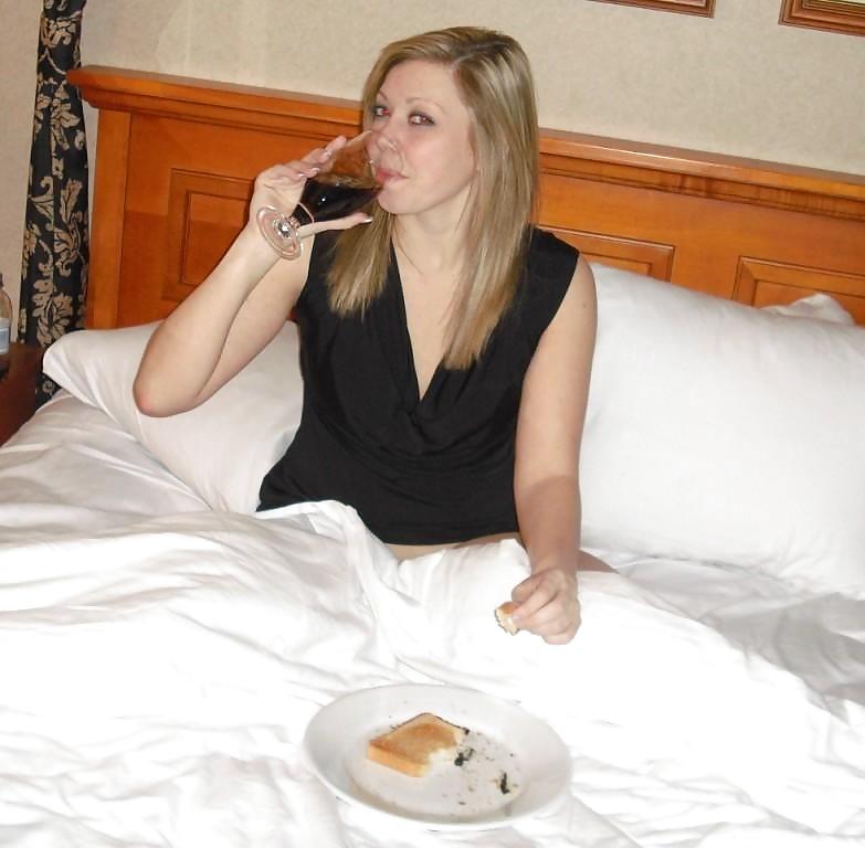 Free Crazy Amateur Girlfriend In Hotel Room photos