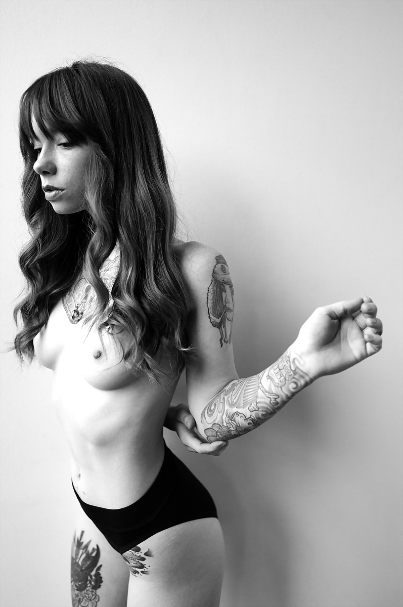 Free panties & cameltoe 95 photos