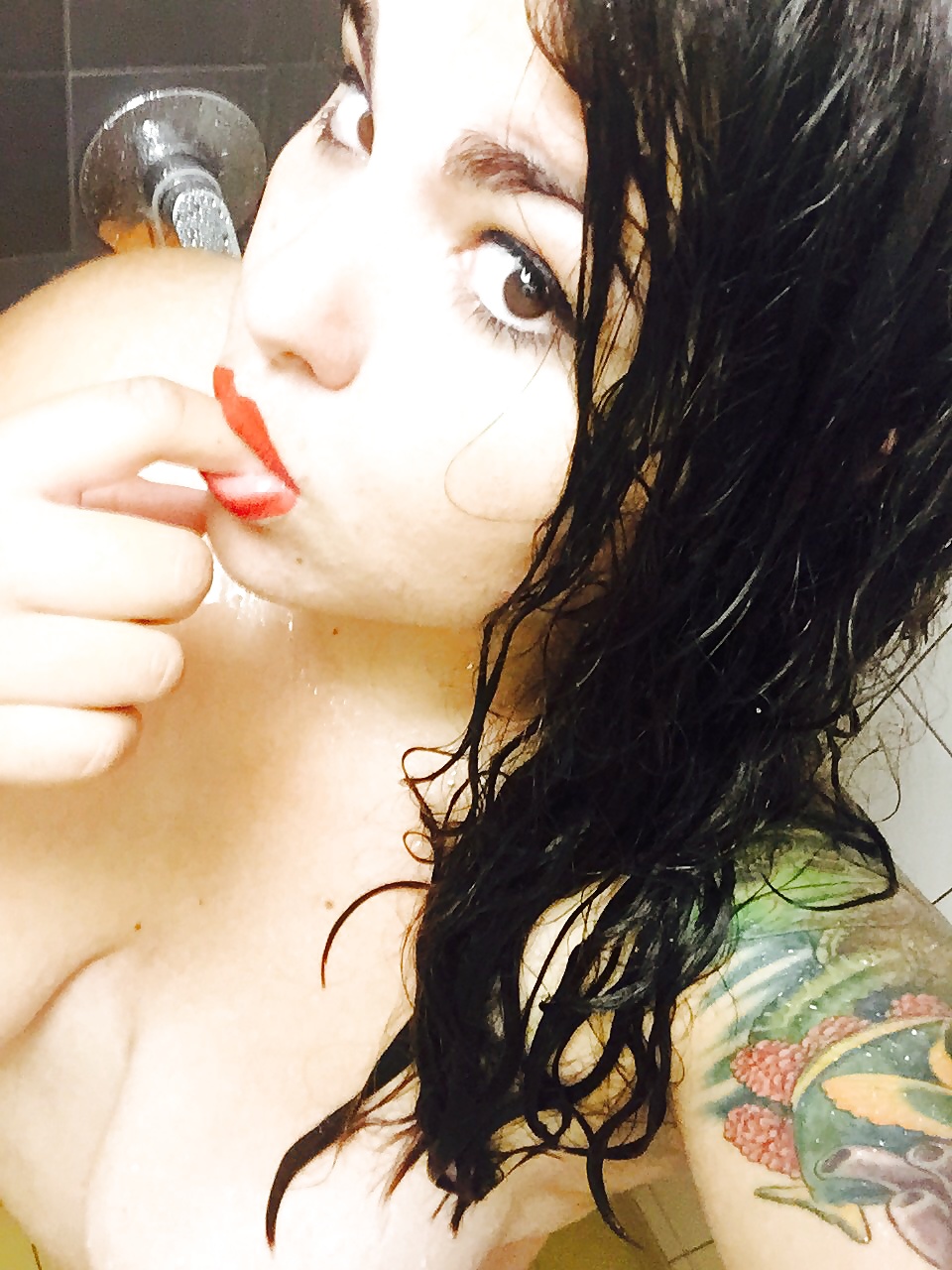 Free Chubby Tattooed Goddess 01 photos