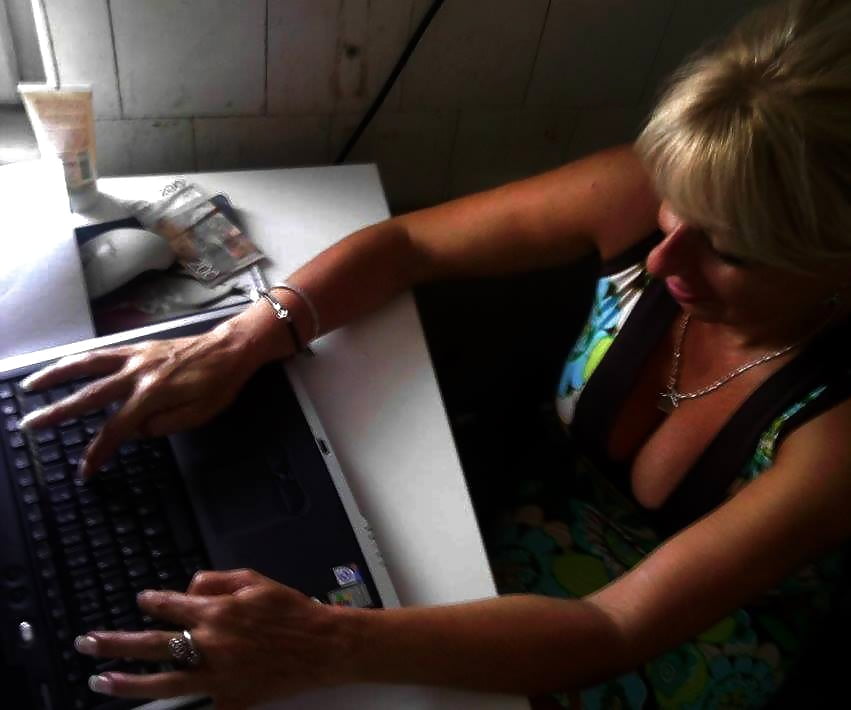 Free Branka,jebozovna mama photos