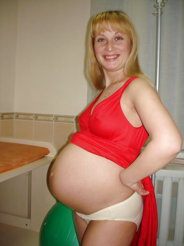 Free Pregnant and Labour mix photos