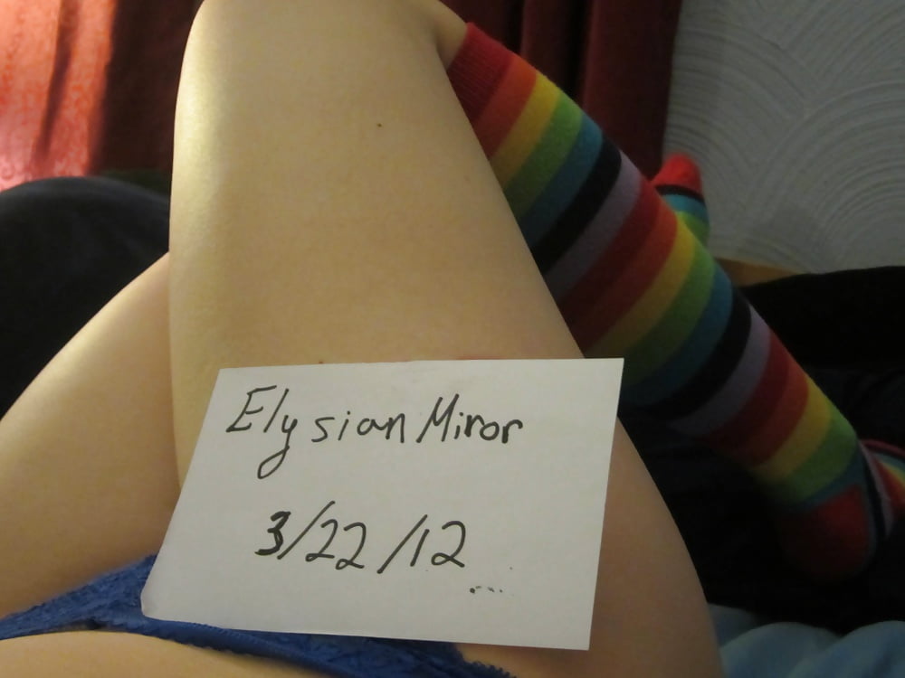 Free Readhead Teen Slut aka ElysianMiror Selfies photos