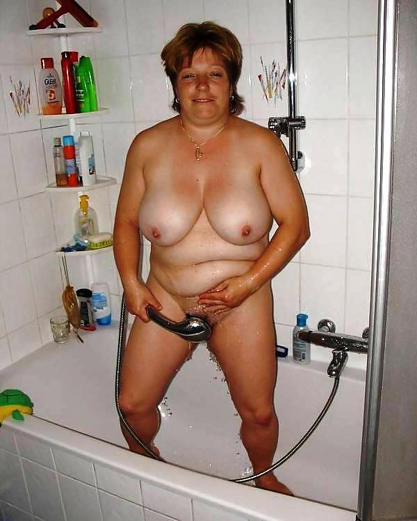 Free Older women in the shower. photos