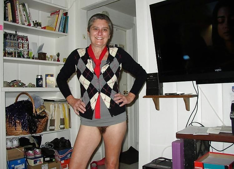 Free What Grandma Likes to Show photos