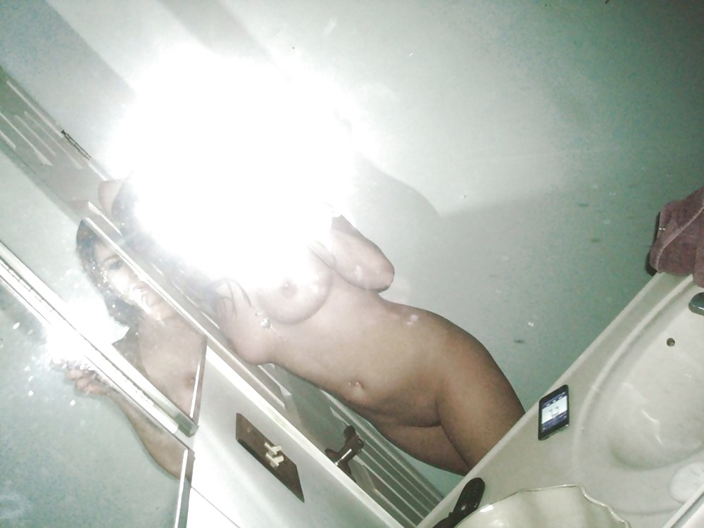 Free Pretty Amateur Ivana photos