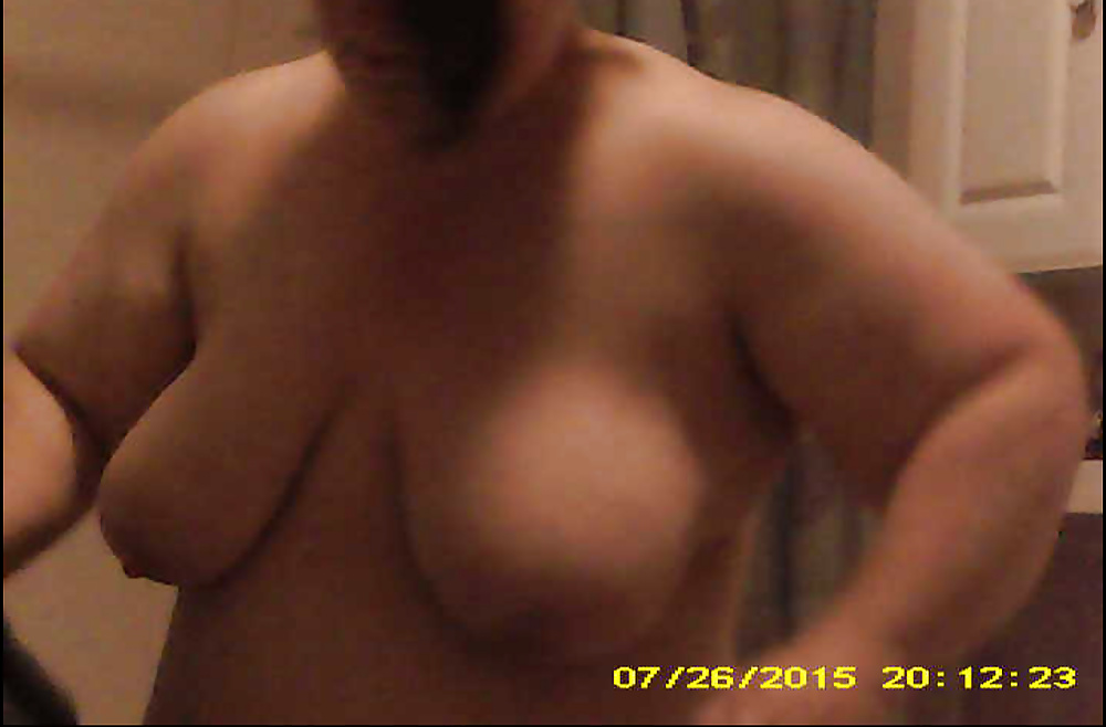 Free bbw wife out of shower photos