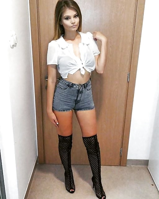 Free Romanian Teen Slut Teodora 17 photos