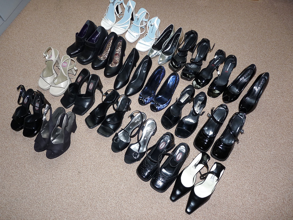 Free Wifes shoe collection 1 photos