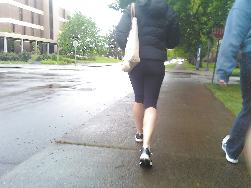Free Public booty photos