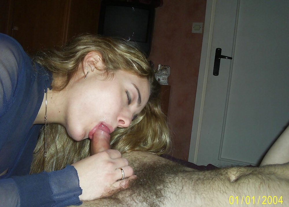 Free blonde posing photos