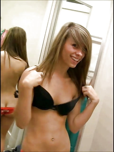 Free dressing room girls photos