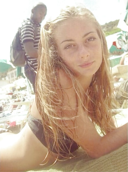 Free A spoiled rich bitch Sarah Duzzi (facebook) Costa Rica photos