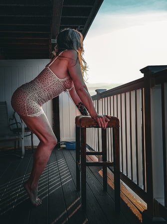 10 Voluptuous Pics of Morning Mystrice thumbnail