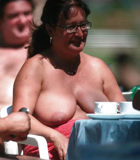 Free Older women sunbathing 3. photos