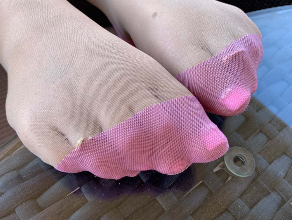 Emmy's Bubble Gum Pink Hose - 16 Pics 