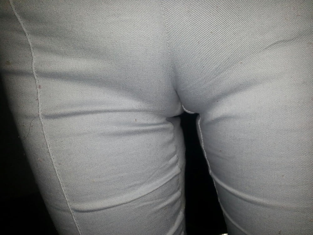 Free My sexy wife pussy cameltoe photos