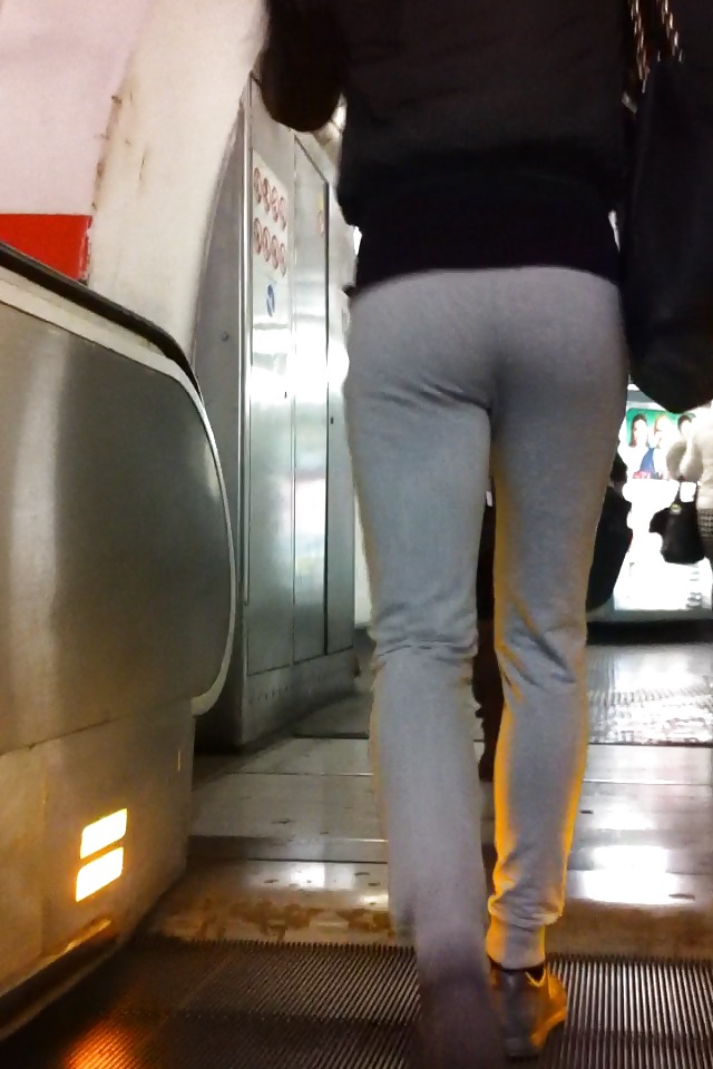 Free BEST ASSES IN SUBWAY 3 (comment please) photos