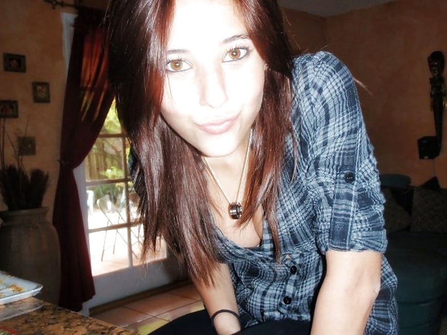 Free Snapchat Unknown Slut photos