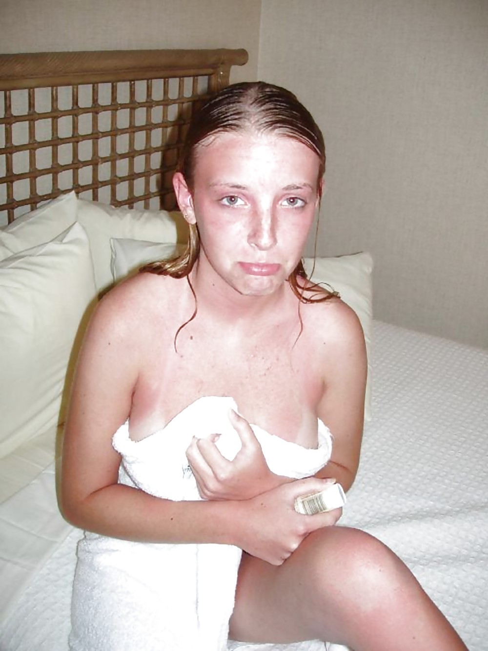 Free Embarrassed Nude Girls 14 photos
