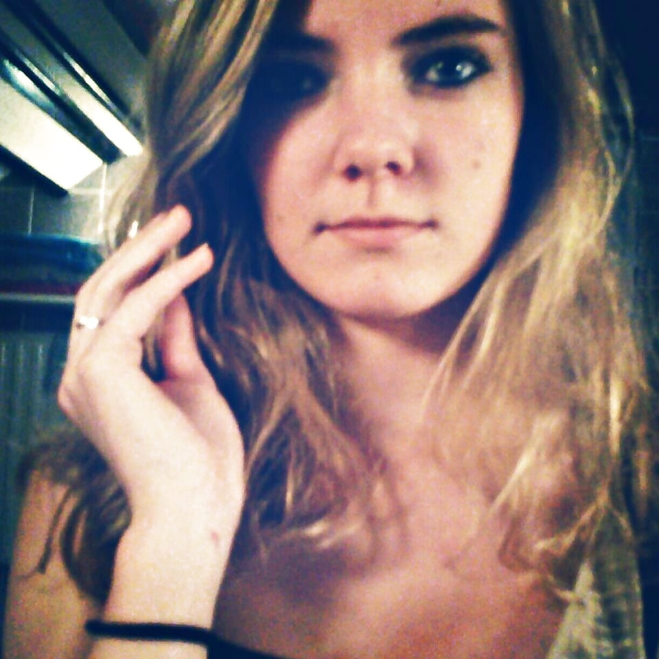 Free Dutch Teen Slut photos