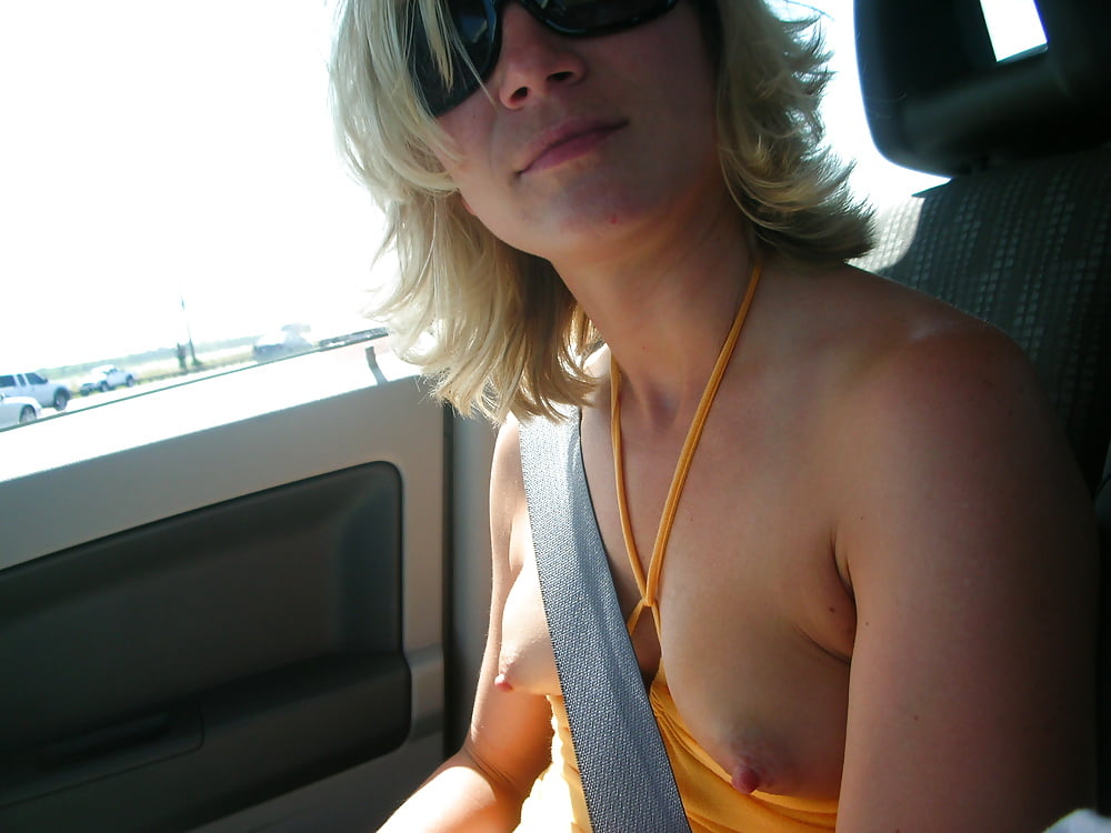 Free blonde milf photos