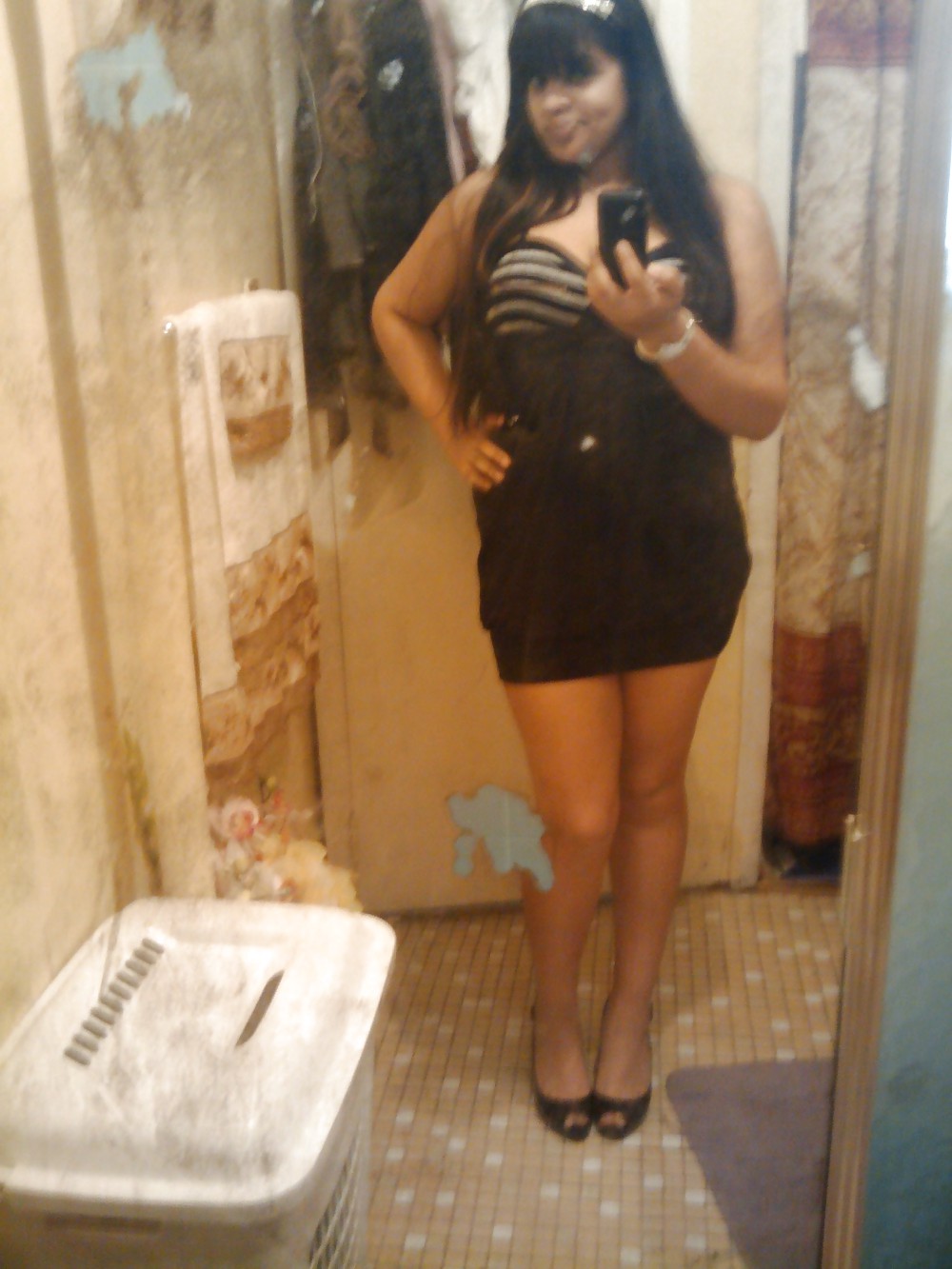Free Sexting Latin Teen photos