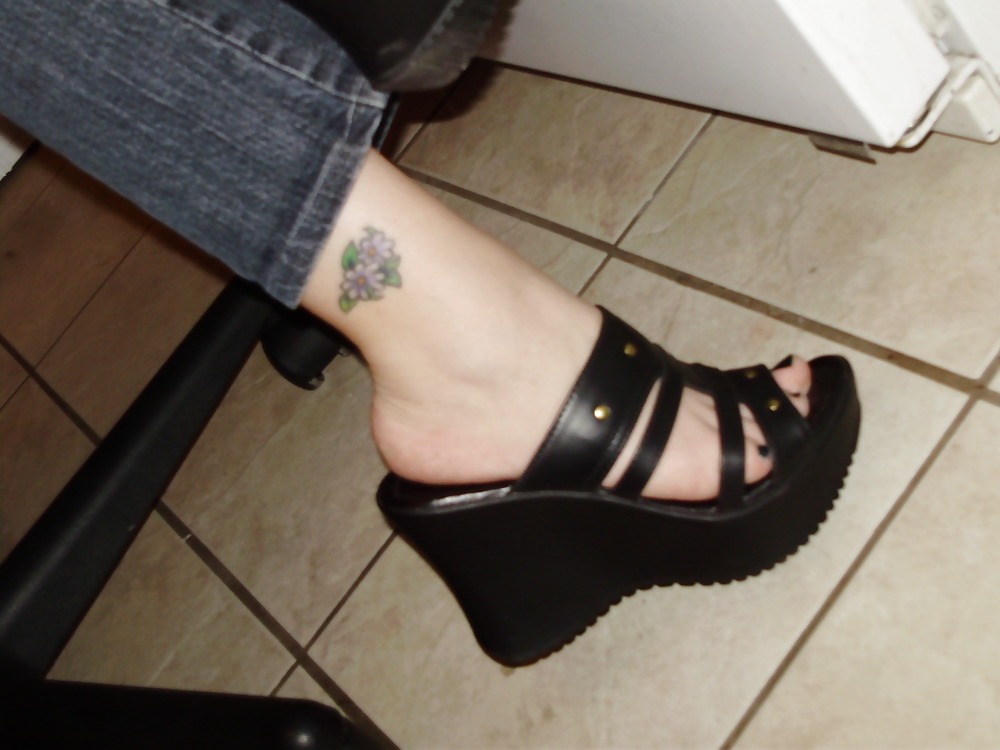 Free smell my feet photos