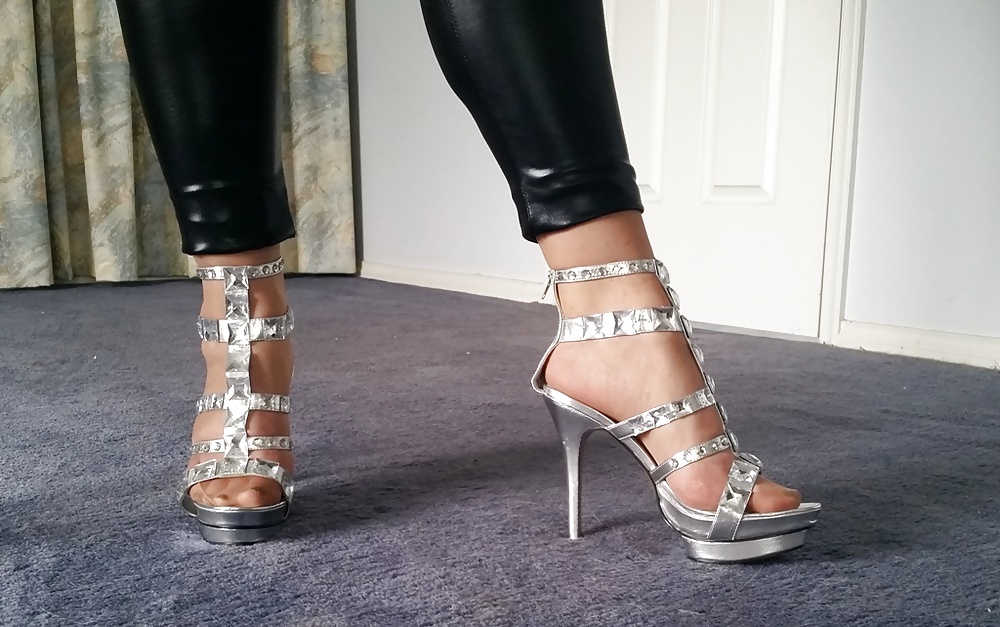 Free Some More New High Heels and Stuff photos