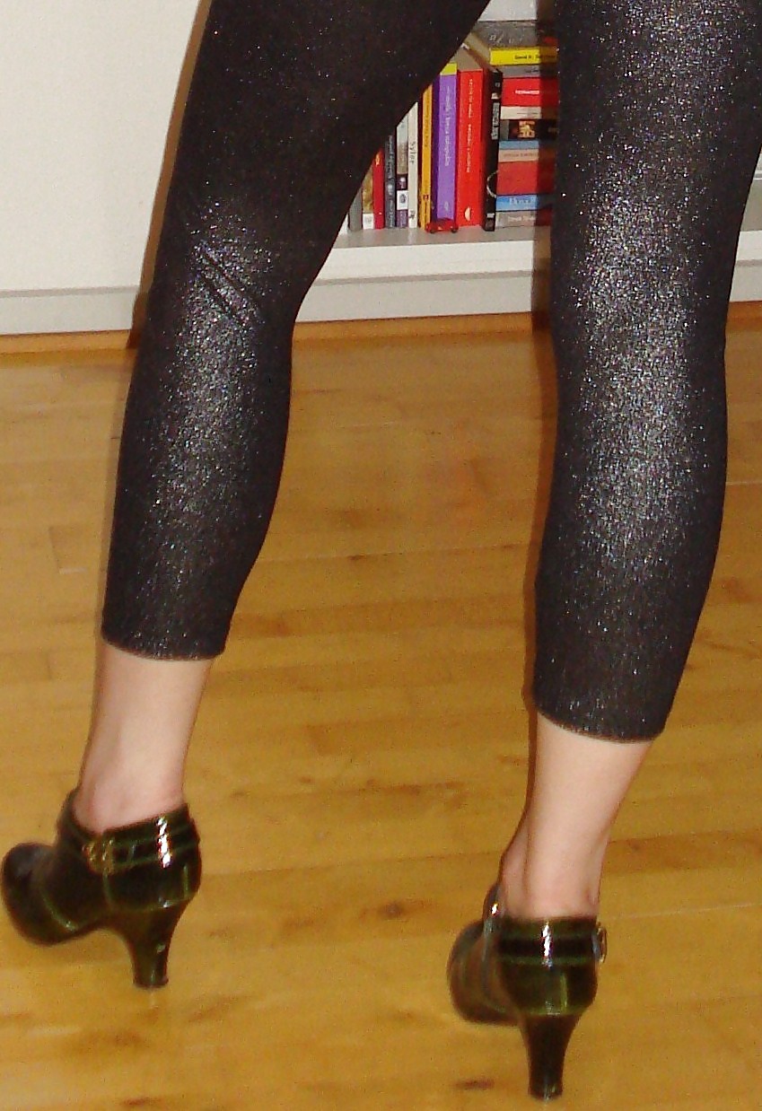 Free It's all about legs and arse photos