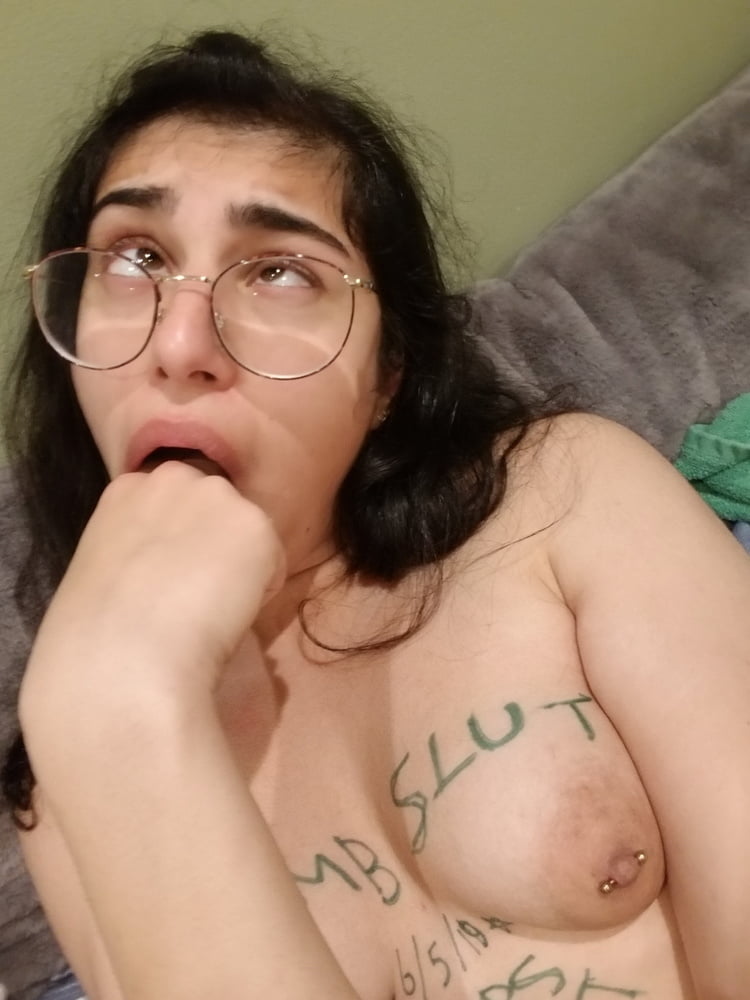 Free Submissive Teen Slut photos