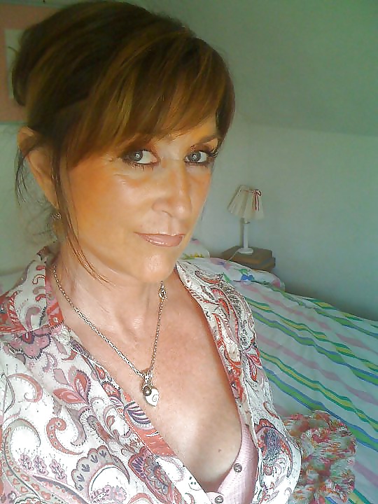 Free milf & mature clickthrough 32 photos