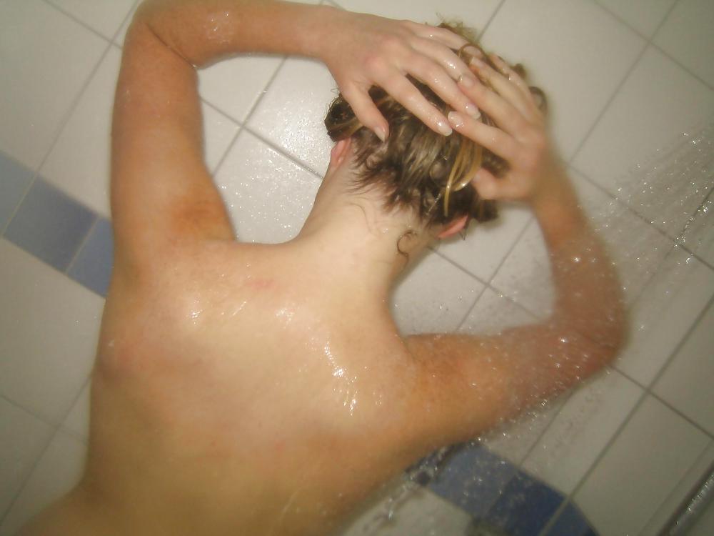 Free SEXY SHOWER TEEN photos