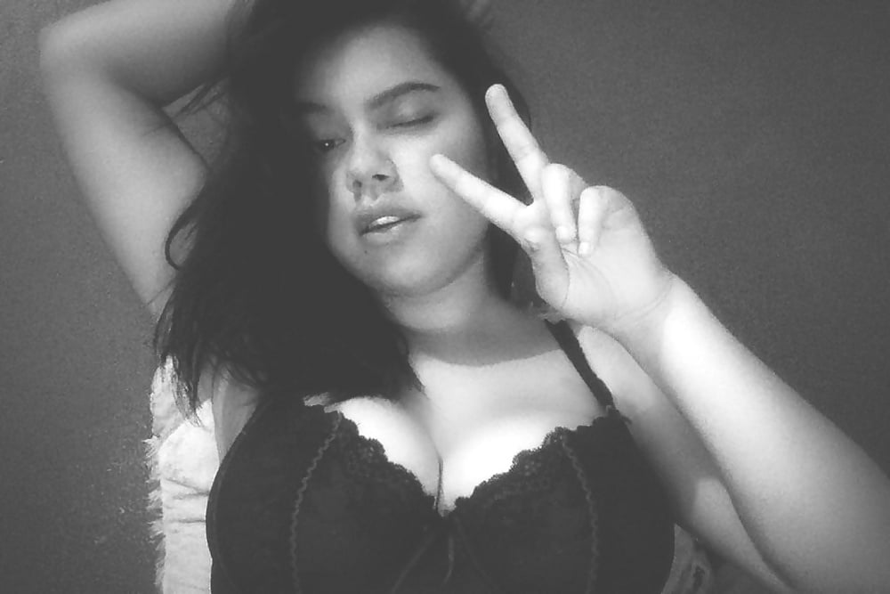 Free Big Tits Selfie Teen Victoria photos