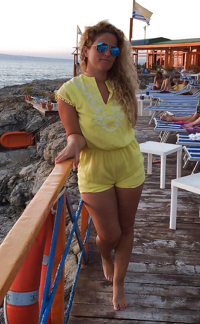 Free Sexy MATURES and MILFs 42 photos