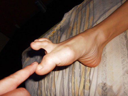 Vioella 's Feet - Foot Model toes and sole show