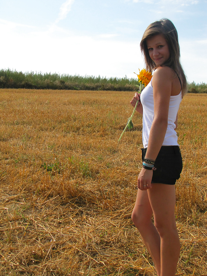 Free Ewa 20 lat photos