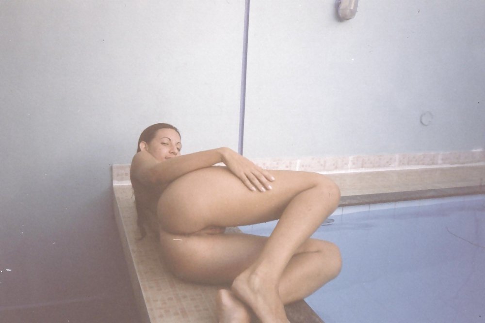 Free nice naked amateur chicks photos