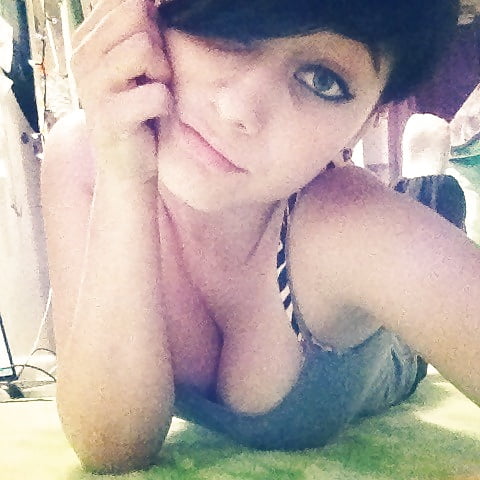 Free Exposed amateur 5 photos