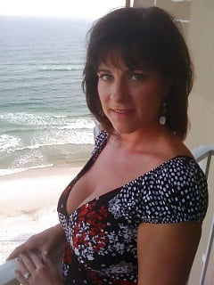 Free Beth From UK photos