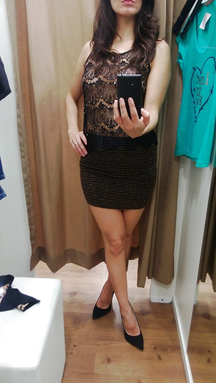 Free Without clothes in a fitting room photos