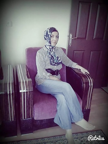Free Turkish Hijab Nylon Feet High Heels Sexy Amateur Stockings 2 photos