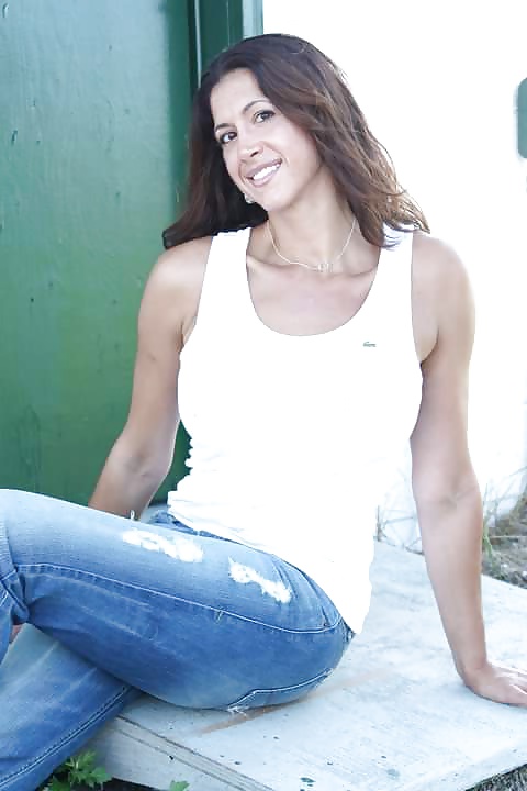 Free Slutty Alexandra photos