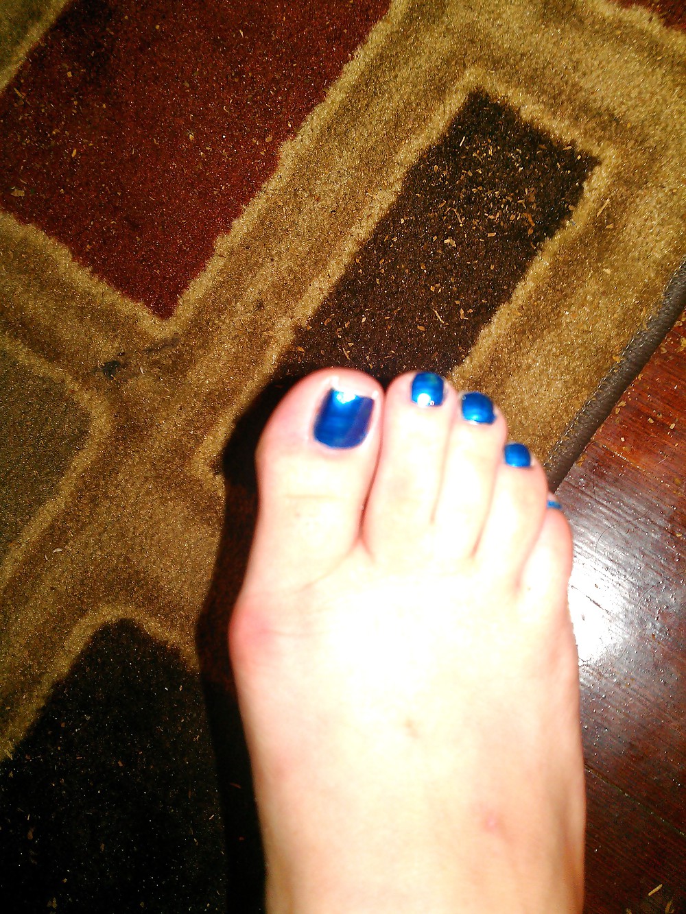 Free blue toes photos