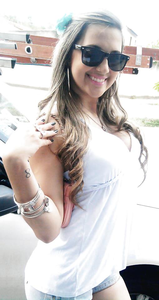 Free JULIA CAVALHEIRO MOREIRA photos