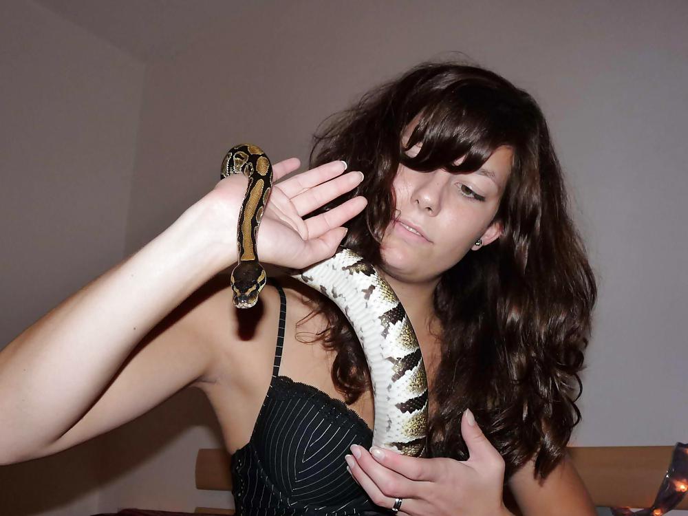 Free SNAKE BEAUTY photos